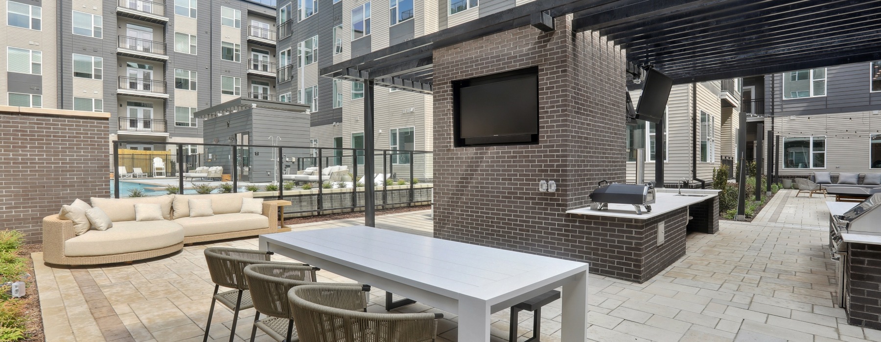 Courtyard with Grilling Area